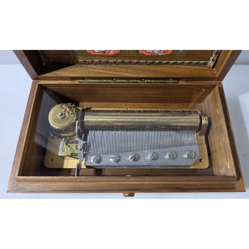 Reuge Sainte-Croix Music Box Switzerland CH 3/72 WORKS